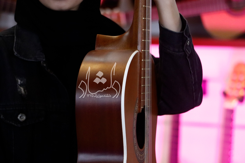 گیتار کلاسیک پارسی مدل Parsi M5