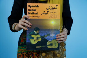 کتاب آموزش گیتار اسپانیش نیک مانولوف جلد سوم