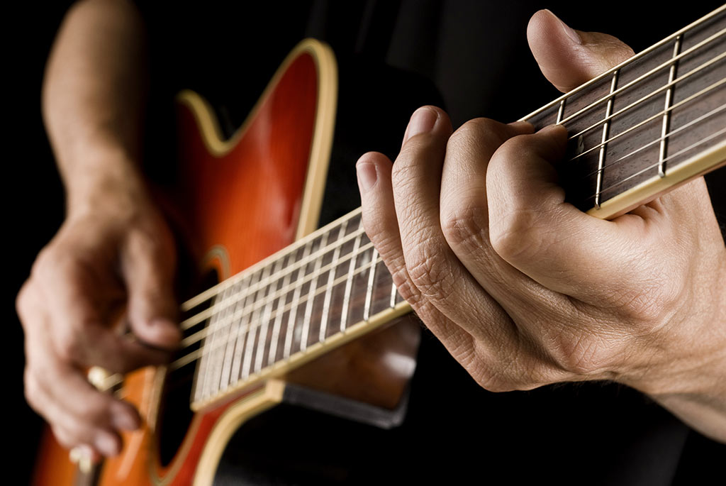 چند راهکار طلایی برای ارتقاء سطح نوازندگی گیتار