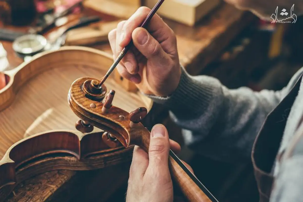 مقایسه ویولن دست ساز و شرکتی | کدام انتخاب بهتری برای شماست؟ مقایسه ویولن دست ساز و شرکتی