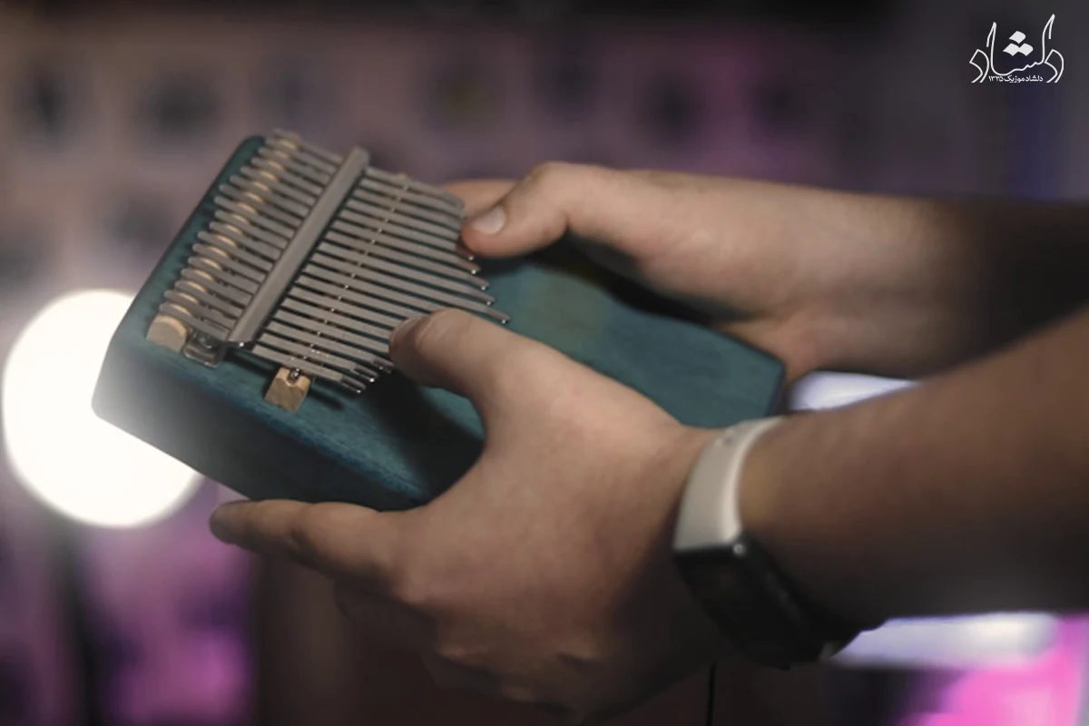 کالیمبا و موسیقی درمانی: تأثیرات مثبت این ساز بر روان انسان کالیمبا چیست