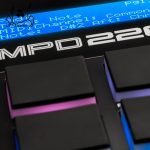 میدی کنترلر آکایی مدل MPD226 نزدیک