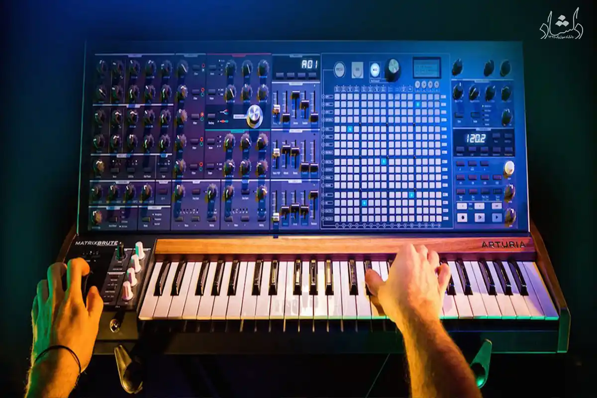 تکنولوژی و سازهای کلاسیک